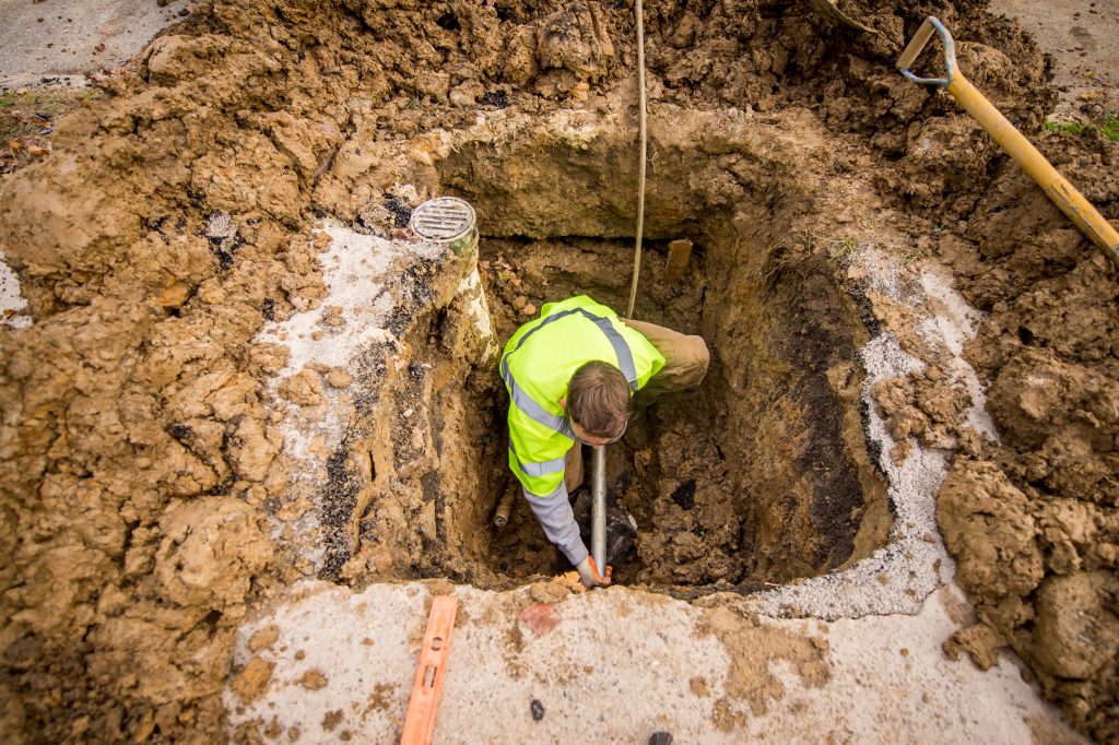 The Philadelphia Water Department is exploring new technologies, like artificial intelligence, predictive modeling tools and experimental acoustic techniques to find lead pipes that need replacing. Photo by Chloe Geiger, JPG Photo & Video (c) PWD