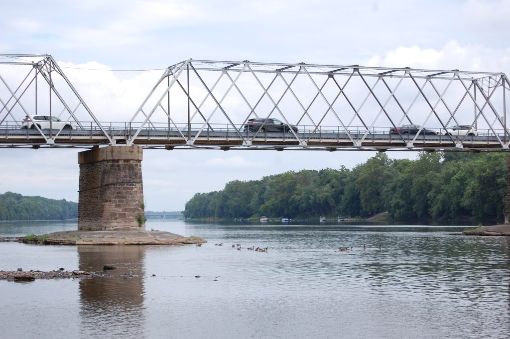 Traffic crosses the river on the modern-day bridge. PHOTO BY MICHAEL SHERR